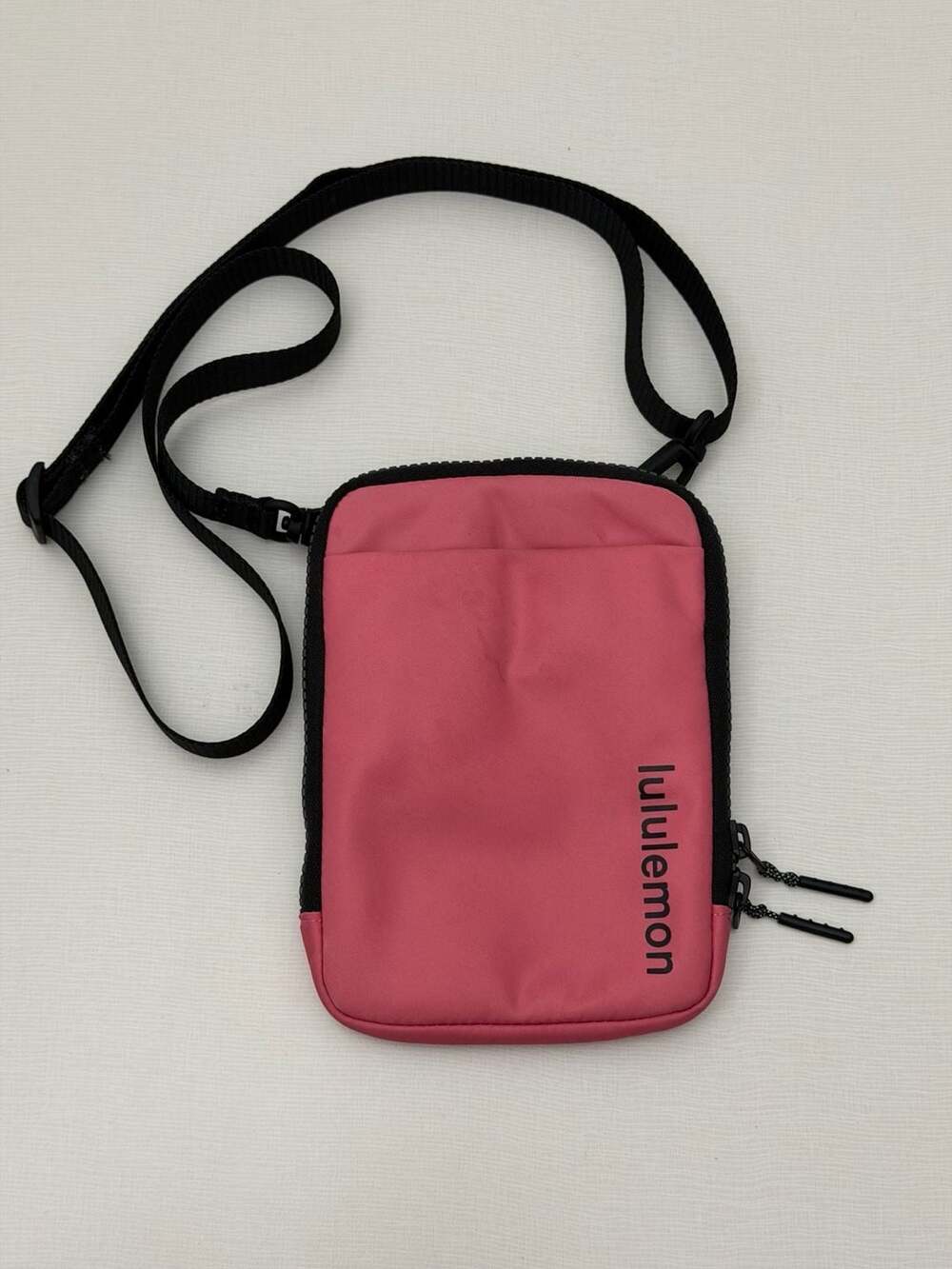 LULULEMON Easy Access Crossbody Bag in Guava